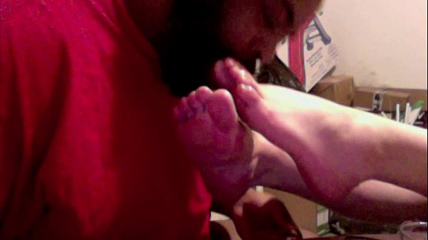 thumb foot fun