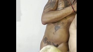 Chamei meu amigo h&eacute;tero com 30cm grosso pra fuder um virgem / I called my straight friend with 30cm thick to fuck a virgin