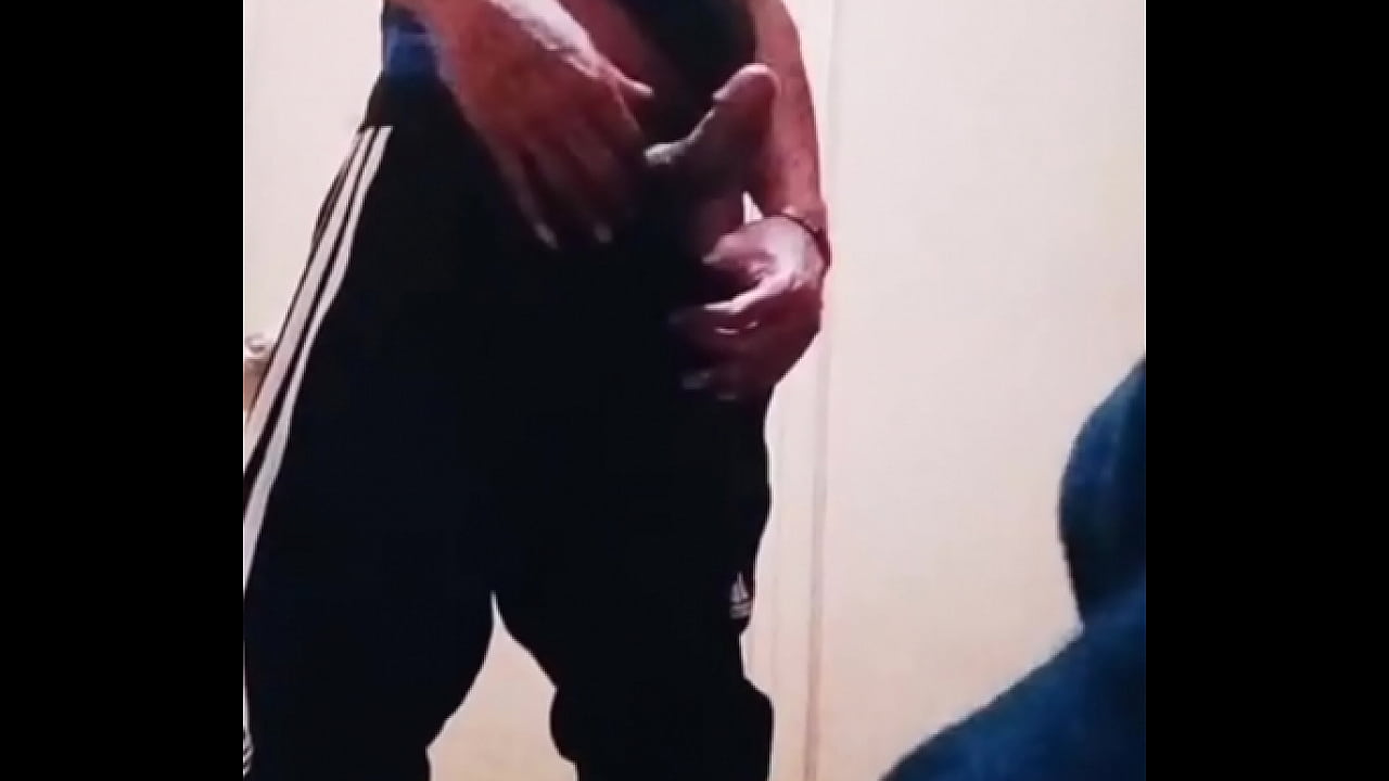 El maestro estaba viendo una película y me saqué la polla. Pensé que se enfadaría pero...
                    cumshot facial milf teacher ebony mom watching bbw weird nut verification video muchos negros
