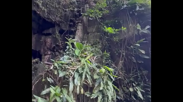 Ainda estou impactada com a imponência dessa entrada de caverna