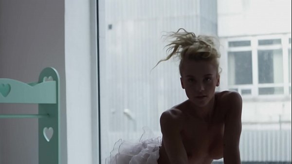 Blonde babe Julia Reutova arousing us in this erotic HD video