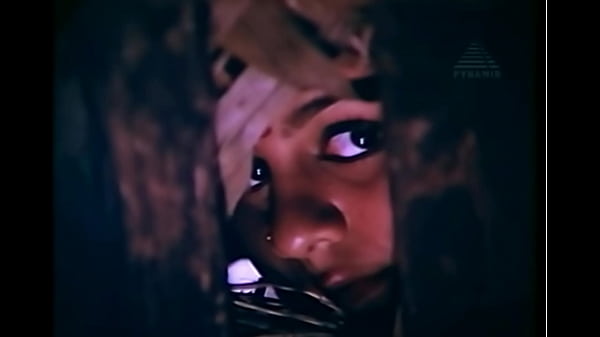 Download Video - Murli&comma; Kuili uncensored - Kannil Etho Minnal -Song