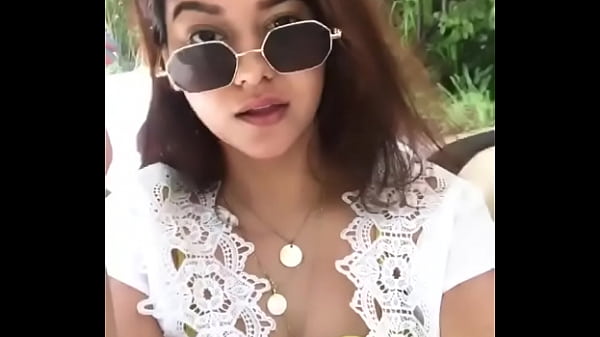 krissiann model outdoor boobs
