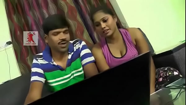 Telugu Desi girl enjoys foreplay showing naval and dark shaved armpits.MP4