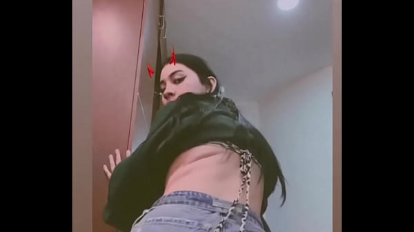 Pelada H moving her ass Guayaquil Ecuador