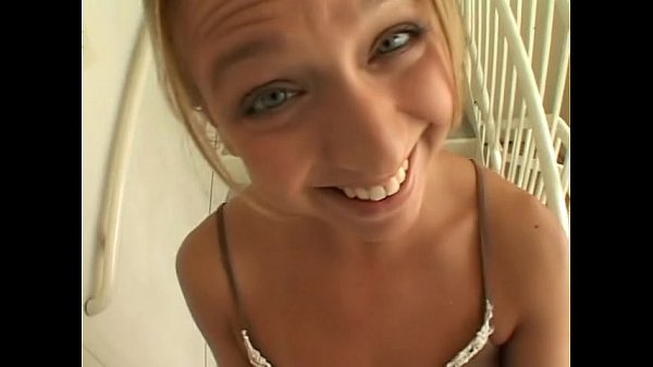 Brianna Beach gets it from both ends, hot threesome