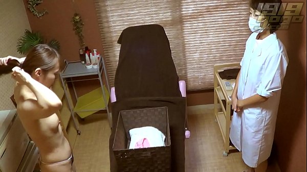 GoGo Massage: She's Reluctant to Cum from a Toy