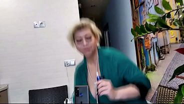 It's hard to be a webcam model! My bitch wanted to have lunch, but she had to masturbate instead!