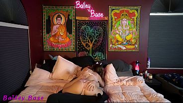 Hidden Voyeur Cam Catches Sexy Teen Girlfriend Creampie