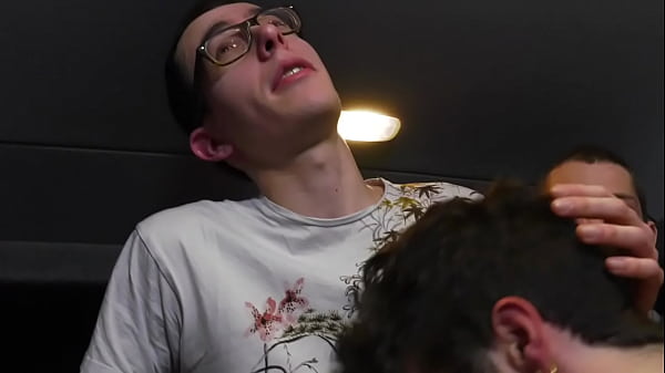 2731 amator gang bang with gay friend int he st...