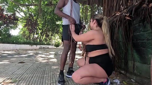 100% anal I fucked my training friend's ass nicely, she likes to give it to the hairy ass