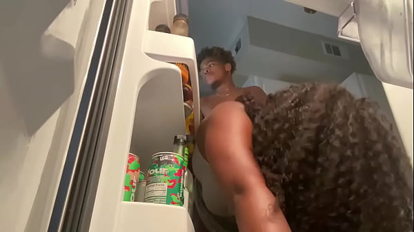 Mon Beau-Frère Ne Me Laisse Pas Cuisiner (Les Parents Ont Appelé Au Milieu De Nous En Train De Baiser)