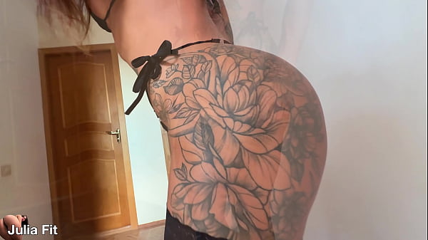 thumb intense anal pounding of a stunner with a cream