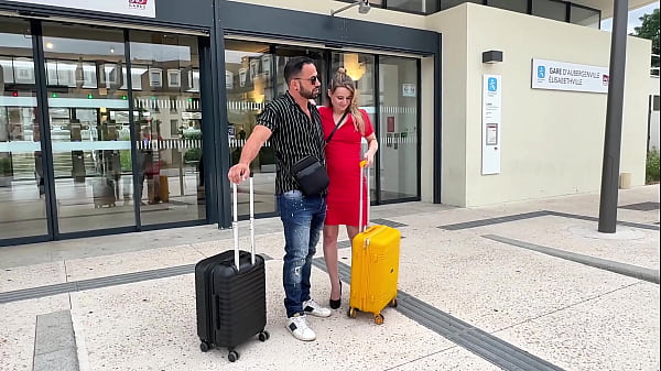 "Marido n&atilde;o me come" Fui passear de uber sem calcinha e motorista pediu pra ver minha xota! vagina