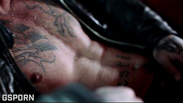 Sexnsual sex fucking a sexy milf who like doggy style cum on ass