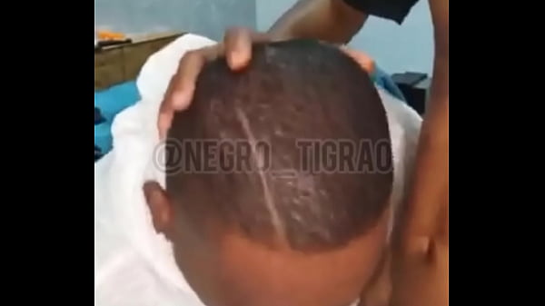 Download Video - Putaria com vizinho novinho do pirocao