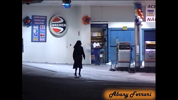 Download Video - Andando Pelada nas Ruas de S&atilde;o Paulo&period; Exibicionismo 100&percnt; Real