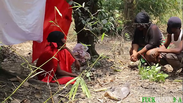 Fuckqueen 9ja - A village slay queen got fucked by the prince in the bush