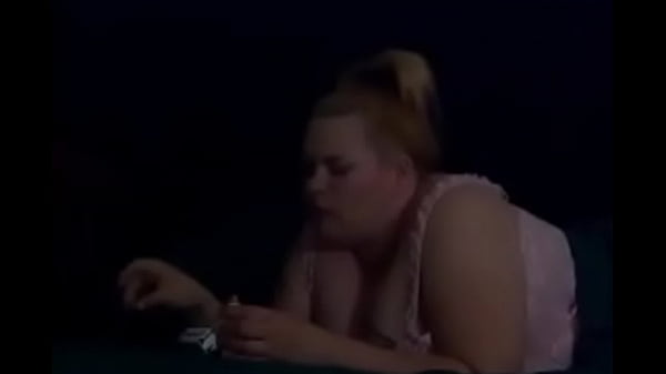 BBW smokes and coughs