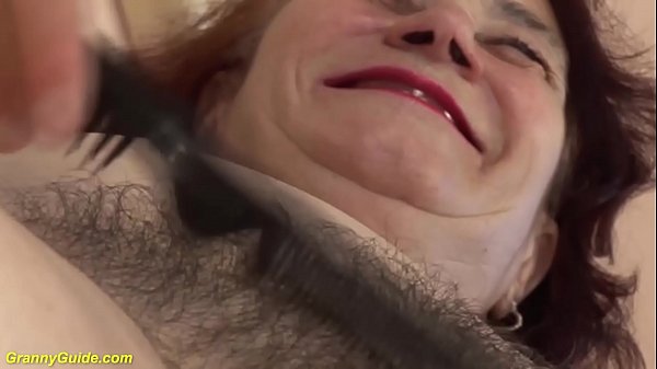 curvy fucked by her hairdresser