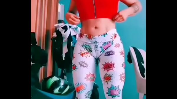 Delicioso cameltoe de putita rica