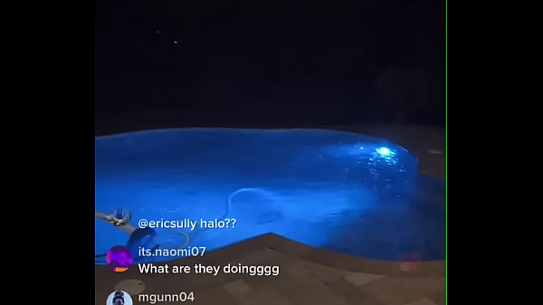 Tic Tok Girls Get Wet on Live