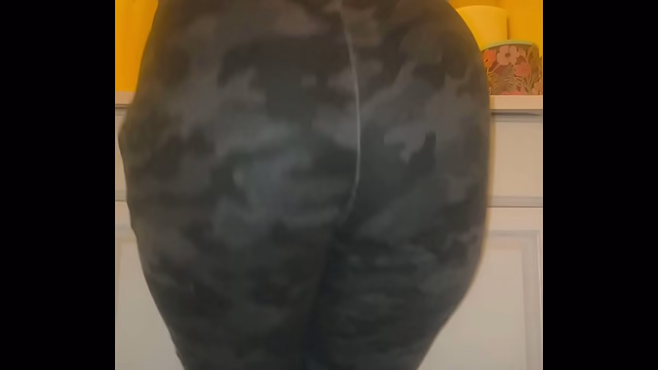 Ebony Thick Ass Twerk Tease  Come Watch Me Bounce