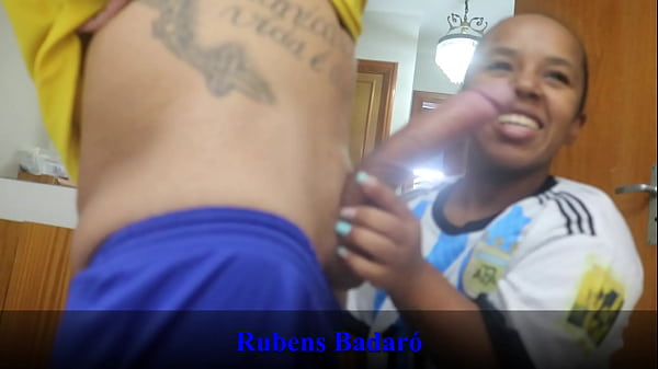 O Brasil perdeu o jogo mas eu ganhei de presente o cu da an&atilde;zinha argentina (VIDEO COMPLETO NO RED/SHEER)