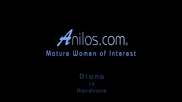 Agile mom can't live without from behind fuck