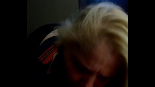 thumb bbw blows me