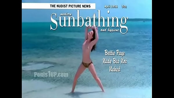 Gretchen Mol - The Notorious Bettie Page (photoshoot on water)