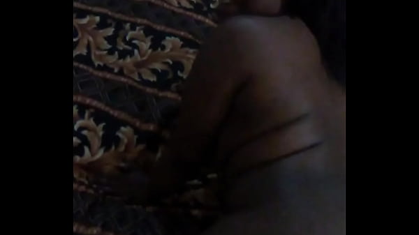 thumb taylor bangs