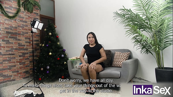 On the eve of Christmas, Latina streetwalker gets her piece of meat