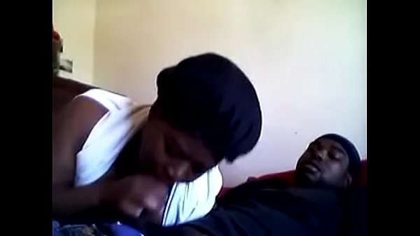 Download Video - Bonnet Wearing Black Mature Woman Gives Mean Head