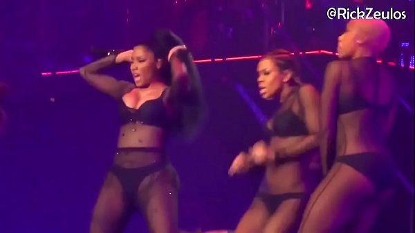 Download Video - NICKI MINAJ ASS Hot Video