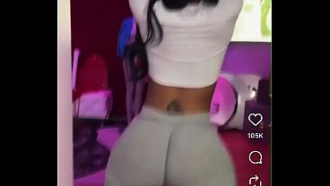Chinese kitty twerking big phat ass