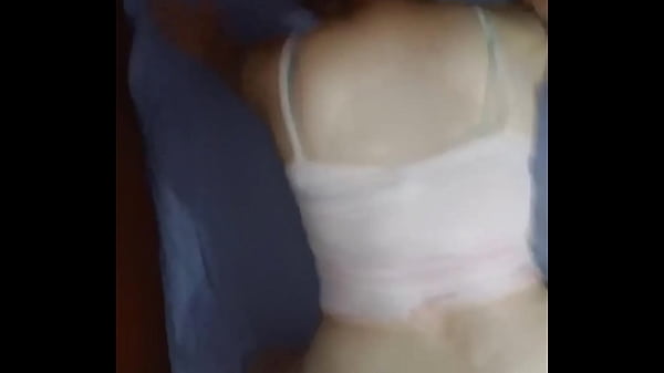 I film with my cell phone how we fuck with Medi doggy style