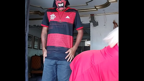 Esse vizinho sabe como fuder um cu e fazer de m...