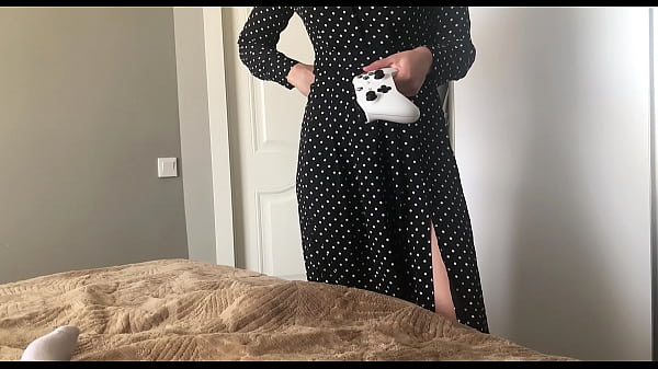 Bước em gái không thể thủ dâm với gamepad và th...