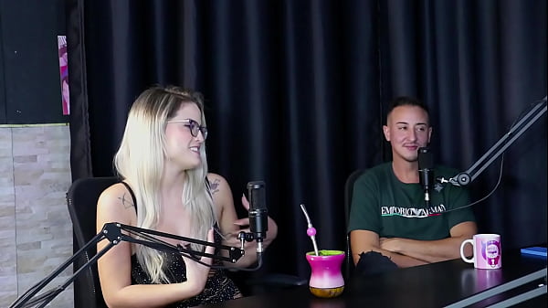 Since I was young, I liked taking sensual photos, I thought about having a cosmetic procedure, I recorded with Andressa Urach, and the recording I liked... - My Hell Williams & Hyoran Carvalho (SHEER RED)