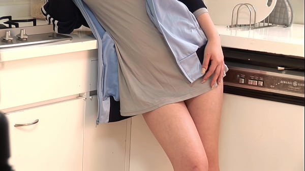 A rabid nymphomaniac MILF is brought to multiple squirt