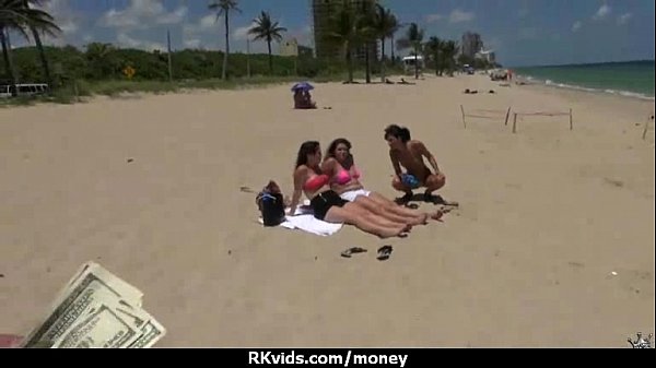 Gostosa Pelada Rebolando