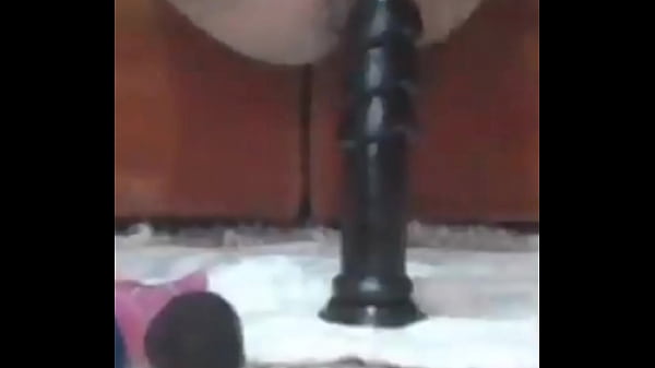 SENTANDO NO CONSOLO GRANDE E GROSSA ATE VIRA UM...