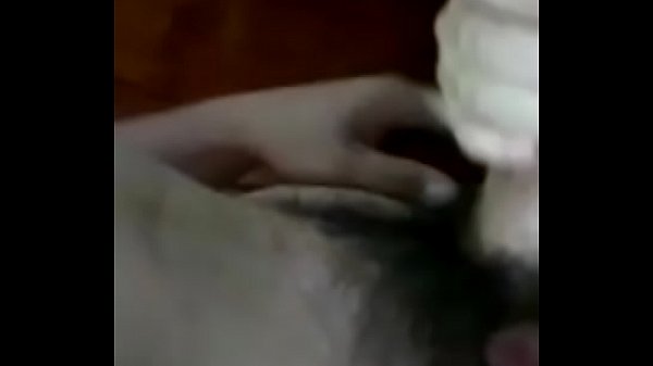 Download Video - Me la chupa&period; Naty en pergamino y se toma la leche