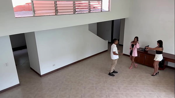 Fucking my real estate client while his fiancée sees the kitchen of his future home, I seduce this young on the stairs showing my pussy and ass, then he secretly fucks me