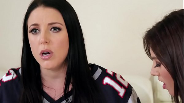 Angela White and Her Lesbian Wife Shyla Jennings