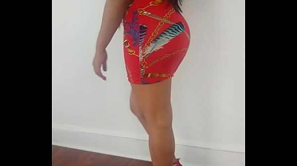 Frau Im Minikleid