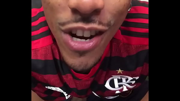 Download Video - Yuri oberon torcendo pro meng&atilde;o de piroca dura&period;