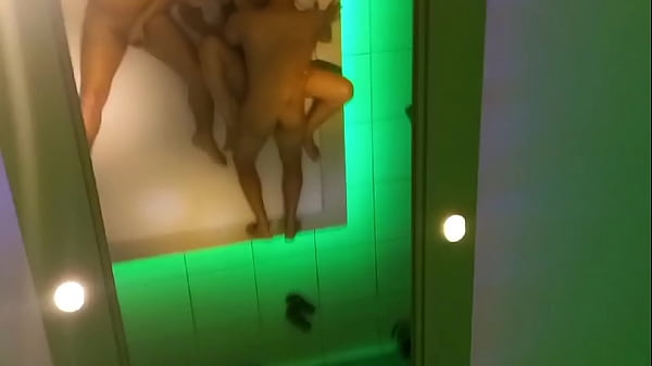 safado me comeu no motel e gozei muito na piroc...