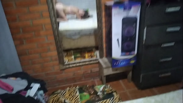 Download Video - Soquei forte na novinha e joguei leite hoje na carapunched the girl hard and threw milk in her face today